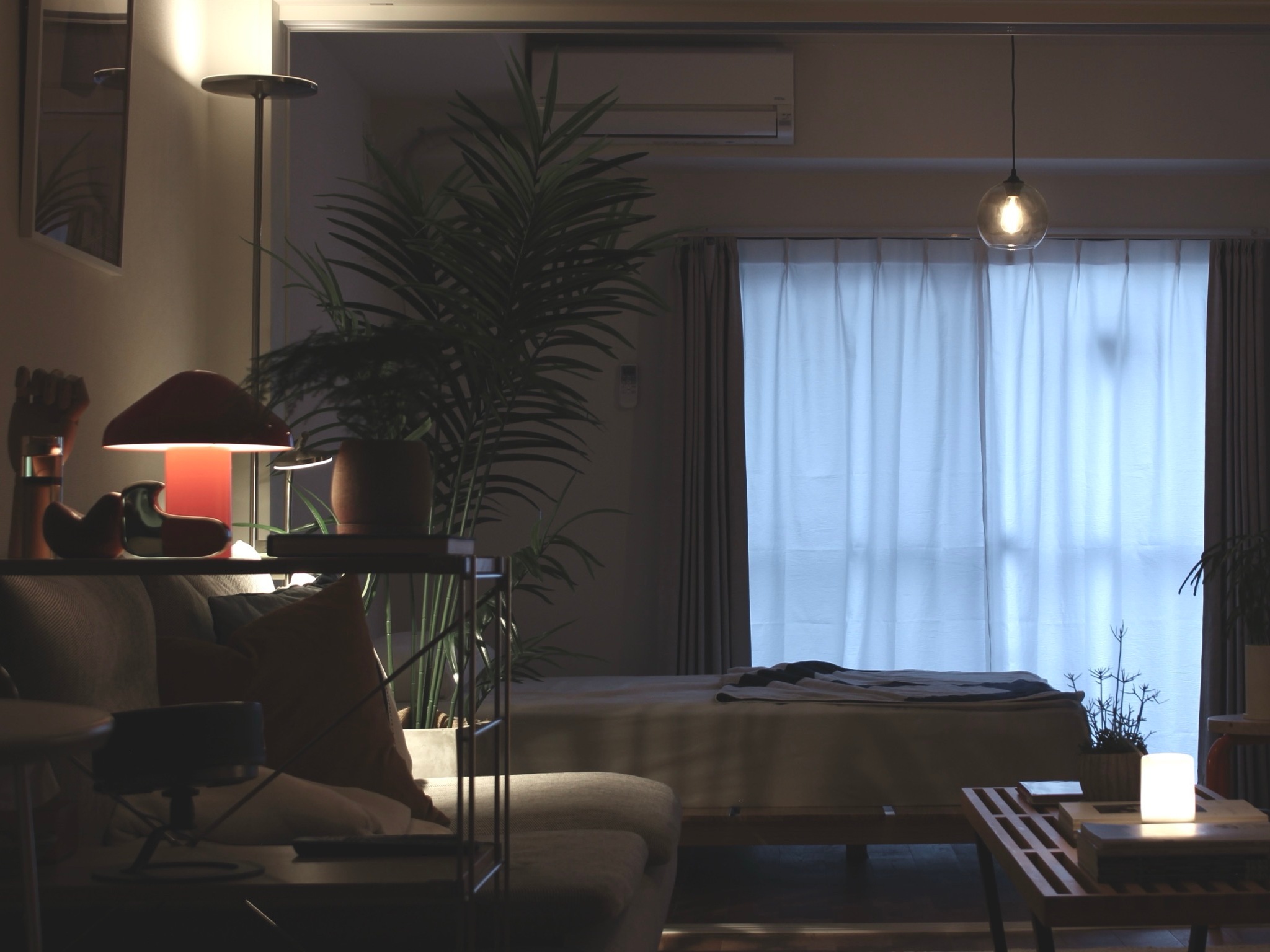 “新品♥︎未開封”イスヤクト イケア IKEA フロアアップライト 読書ランプ Amazon.co.jp: IKEA (イケア) ISJAKT/イスヤクト：LEDフロア