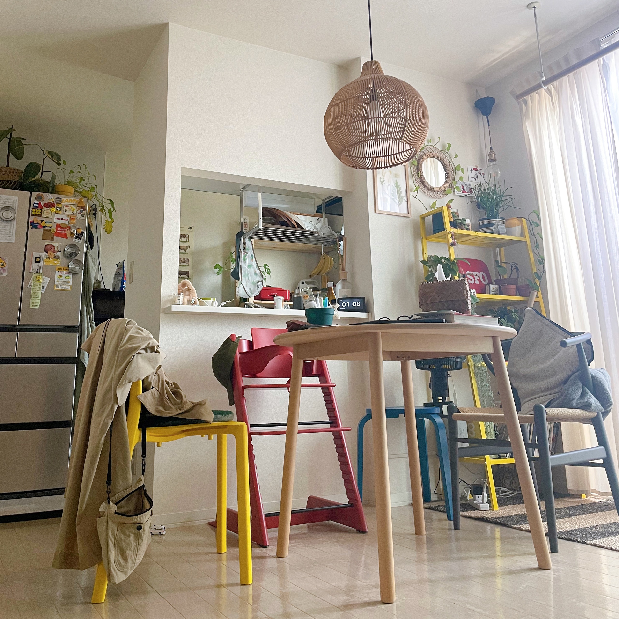 廃盤品　IKEA イケア　JANINGE ヤニンゲ　スタッキングチェア　2脚 IKEA JANINGE ヤニンゲ 廃盤 スタッキングチェア レトロポップ